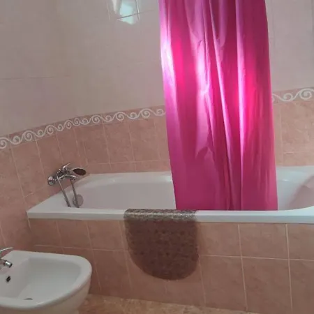 - T3 Buganvilia